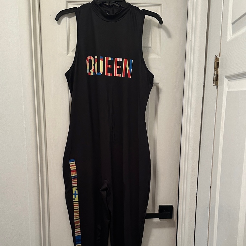 Source Unknown Black Jumpsuit with Multicolor Acc… - image 1